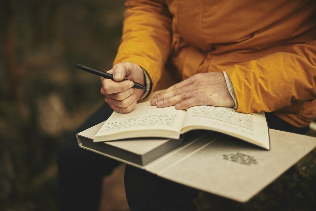 Low Content Books – How To Create And Distribute One