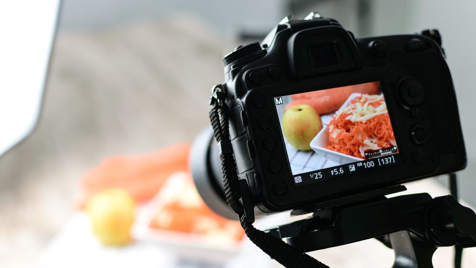 how to make money online for beginners is as easy as building a library of stock photography
